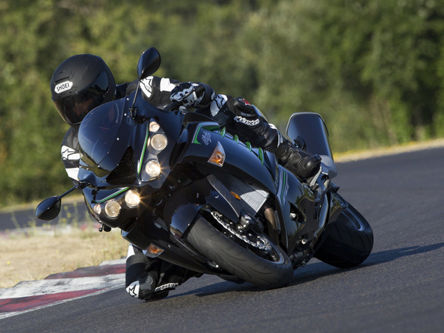 川崎六眼魔神ZX-14R_川崎摩托车图片_参数_报价_资讯_摩信网手机版