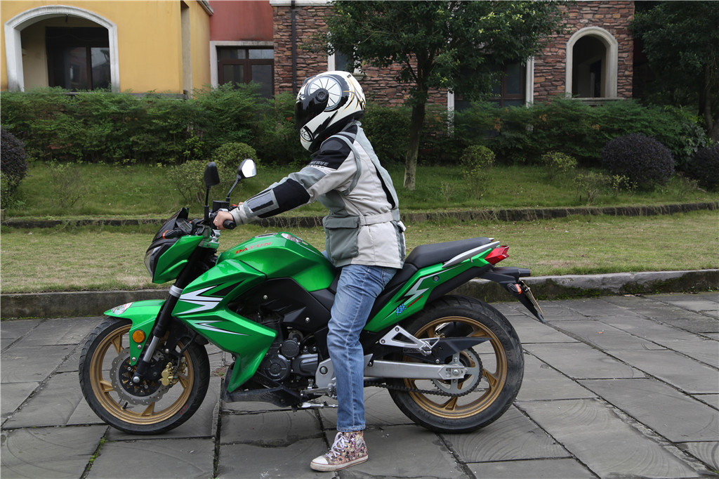 街道征服者 大运天骁250动态评测_摩托车之家_美图欣赏_摩信网手机版
