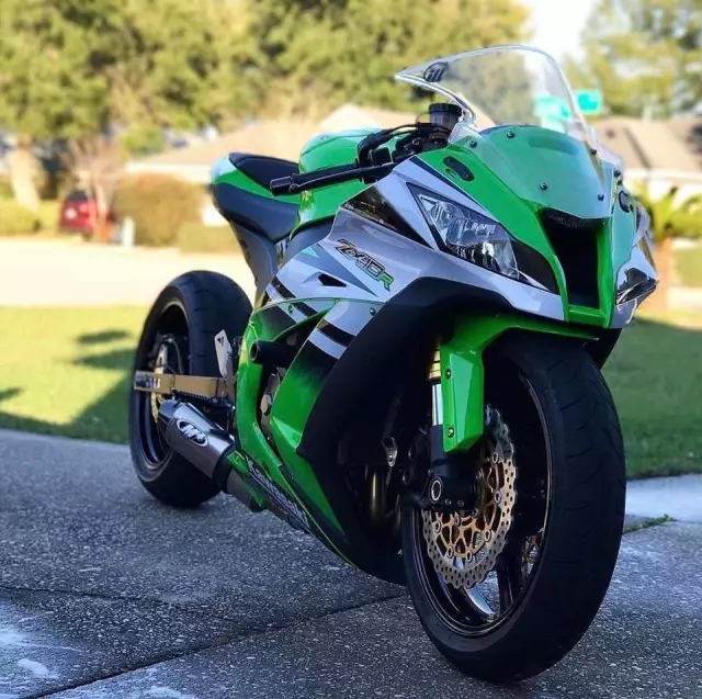 川崎小忍ZX-10R 30周年纪念版_川崎摩托车_导购_摩信网手机版