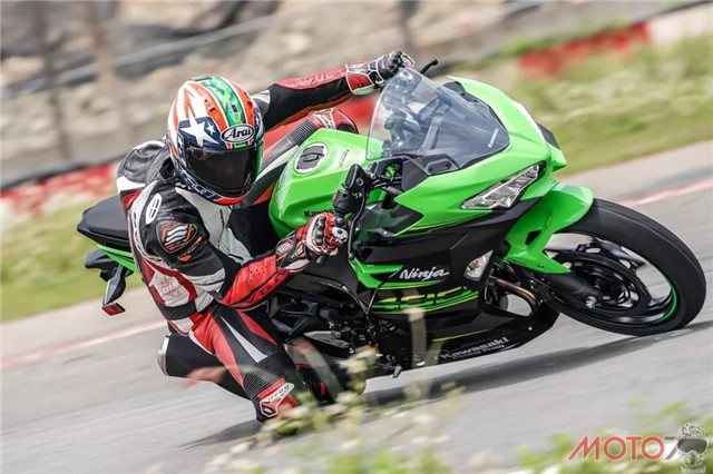 街车档案2018款川崎Ninja 400_川崎摩托车_导购_摩信网
