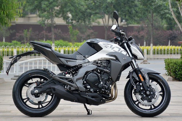 春風 89-]カワサキ ZXR400/250：満を持して登場したカワサキのリアル