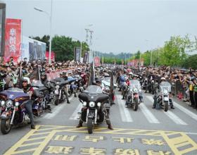 中国摩博会联合中国邮政，共同为摩友谋福利！