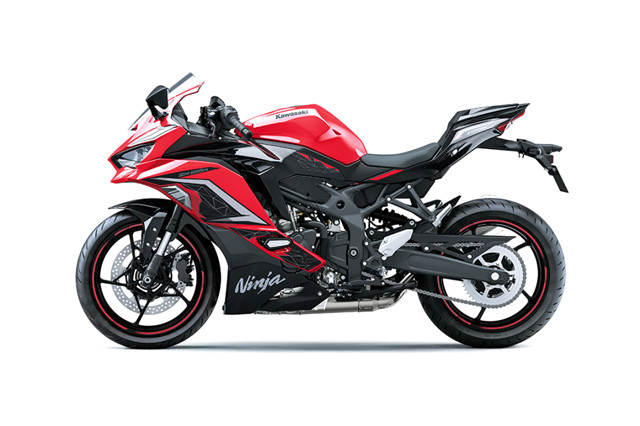 新 210729_zx25r_03.jpg