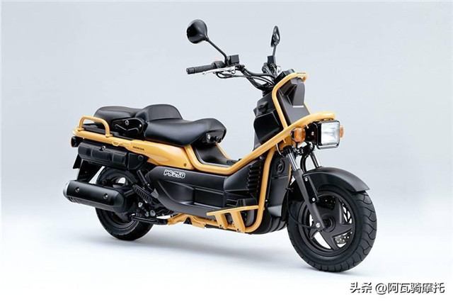本田海外经典跨界踏板车PS250_本田摩托车_导购_摩信网手机版