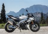 异域盛景Stelvio险峰！Aprilia Tuono V4