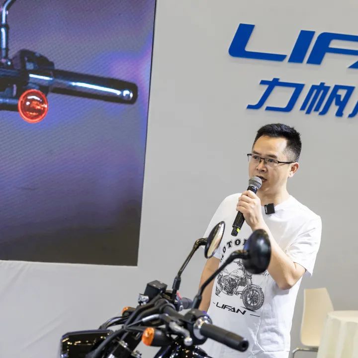 彷徨引力 摩展力帆聚焦：硬核集结，见证复古新生_力帆摩托车_车展_摩信网手机版